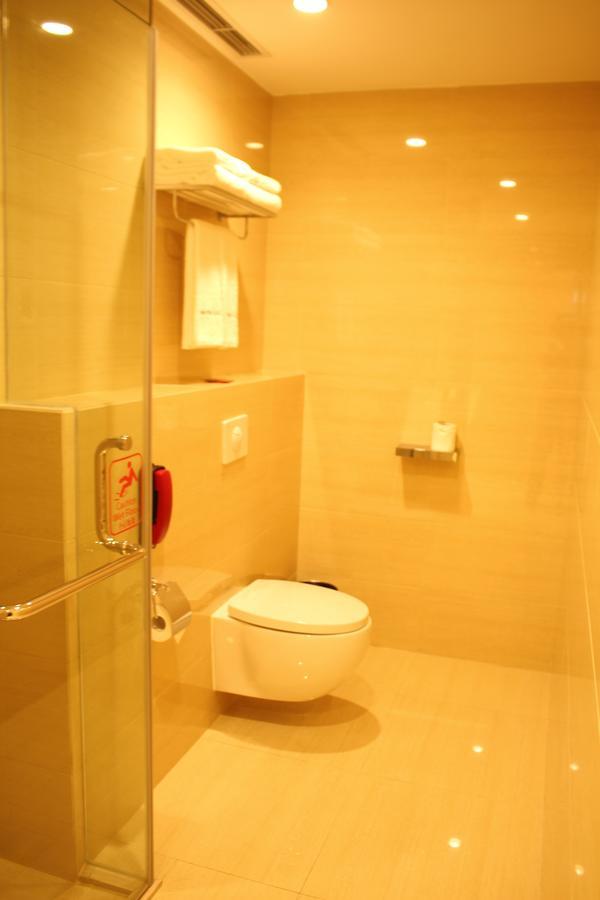 Intercity Hotel Циндао Екстериор снимка