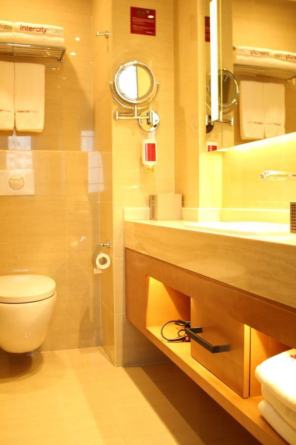 Intercity Hotel Циндао Екстериор снимка